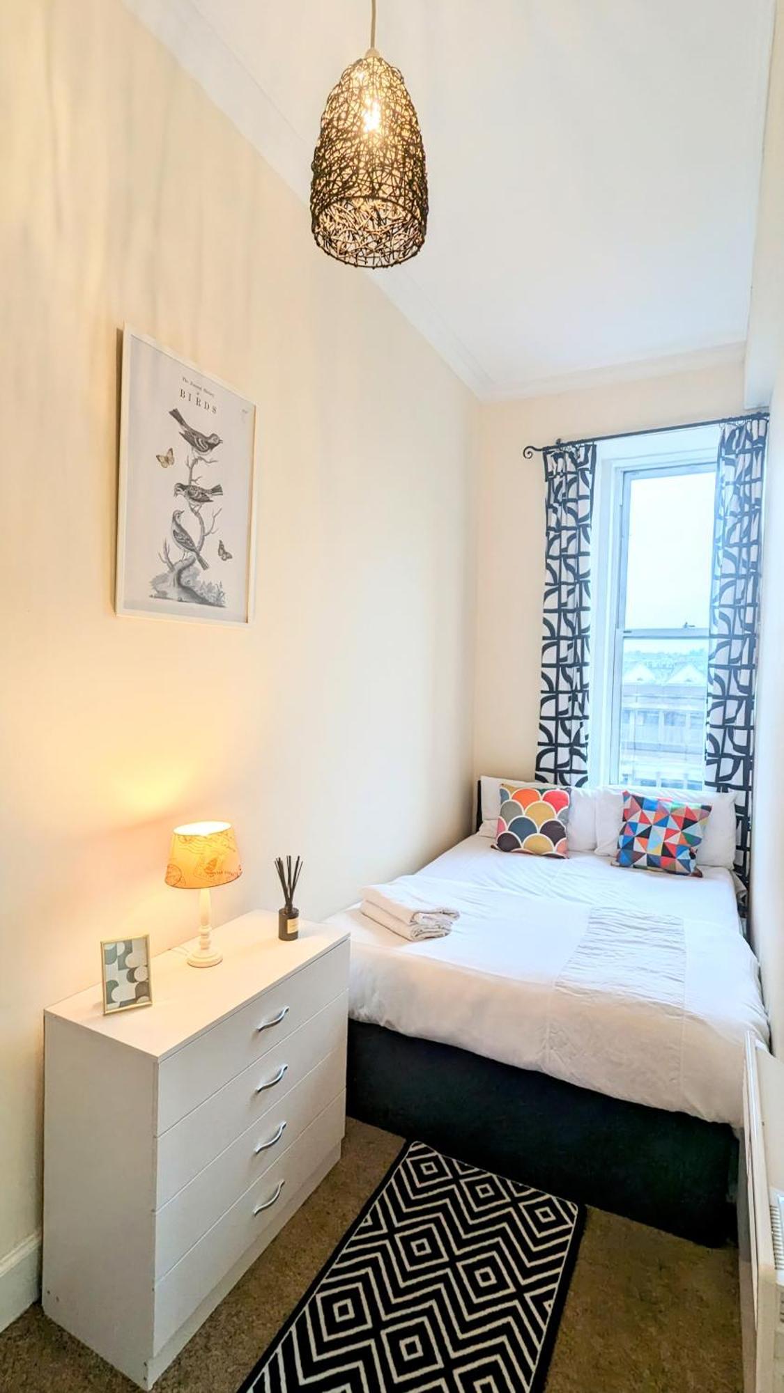 Sunny Haymarket Room EDI Exterior foto